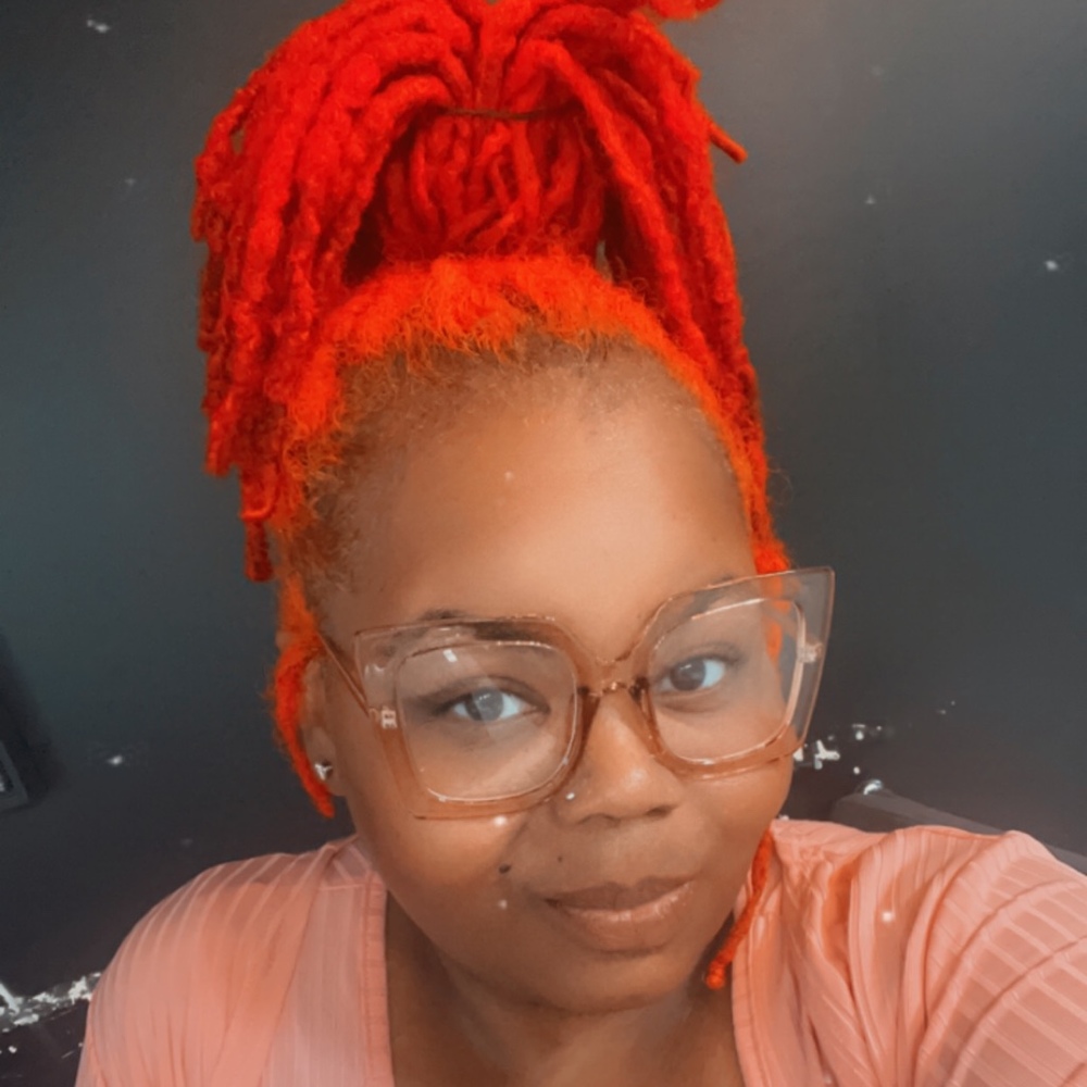 Meet your Posher, Erica